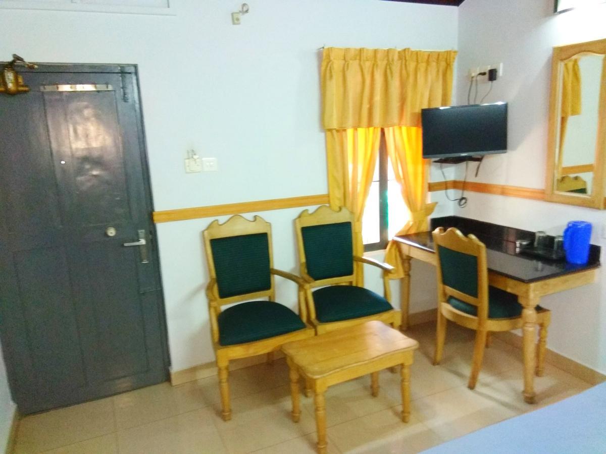 Hotel Maple Regency Kochi Dış mekan fotoğraf