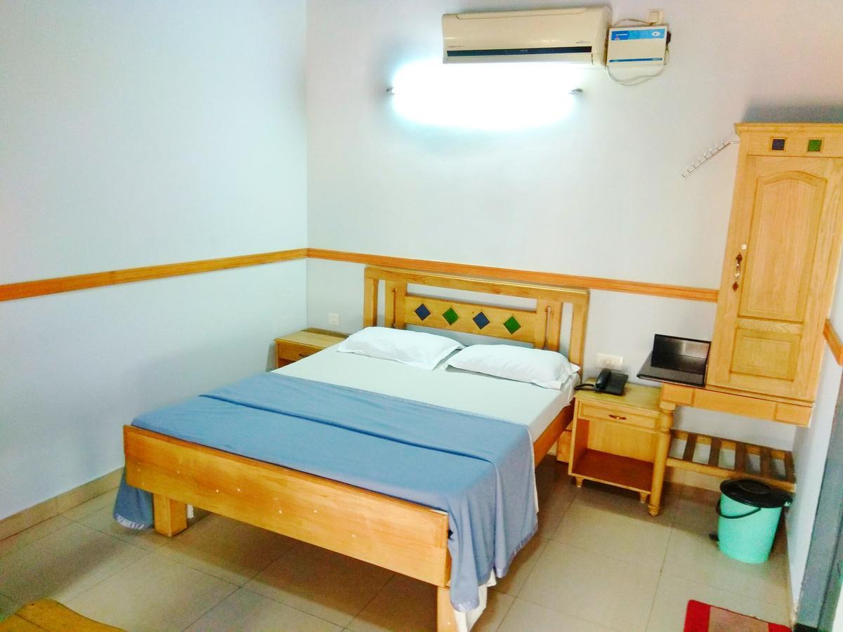 Hotel Maple Regency Kochi Dış mekan fotoğraf