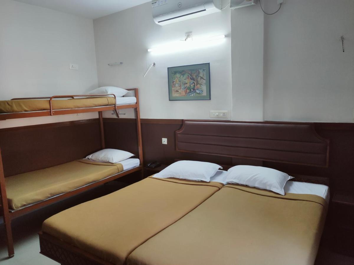 Hotel Maple Regency Kochi Dış mekan fotoğraf