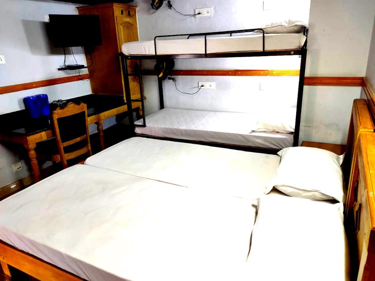Hotel Maple Regency Kochi Dış mekan fotoğraf