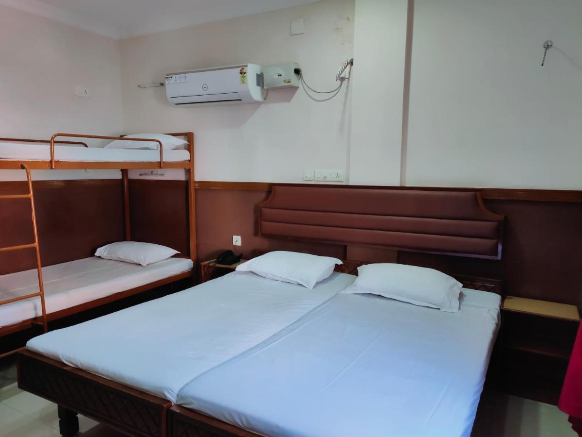 Hotel Maple Regency Kochi Dış mekan fotoğraf